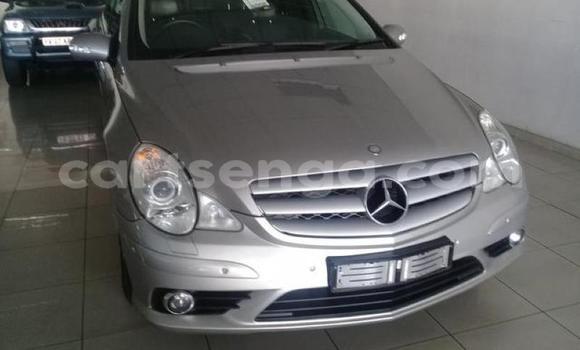 Nunua Ilio tumika Mercedes‒Benz R–Class Silver Gari ndani ya Manzini nchini Manzini Nunua Ilio tumika Mercedes‒Benz R–Class Silver Gari ndani ya Manzini nchini Manzini