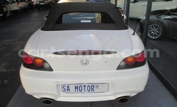 Buy Used Honda S2000 White Car in Bhunya in Manzini Buy Used Honda S2000 White Car in Bhunya in Manzini