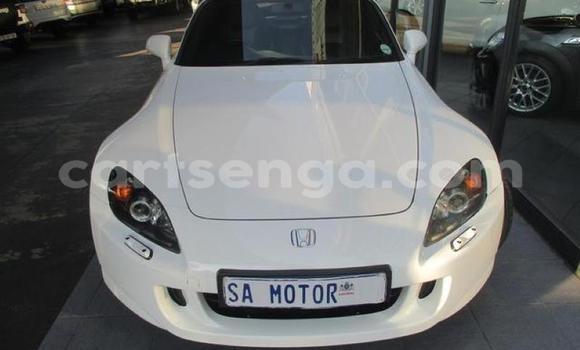 Buy Used Honda S2000 White Car in Bhunya in Manzini Buy Used Honda S2000 White Car in Bhunya in Manzini