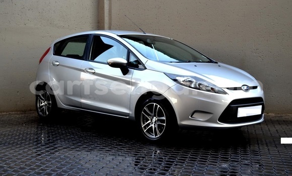 Nunua Ilio tumika Ford Fiesta Silver Gari ndani ya Manzini nchini Manzini Nunua Ilio tumika Ford Fiesta Silver Gari ndani ya Manzini nchini Manzini