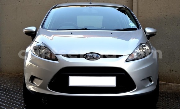 Nunua Ilio tumika Ford Fiesta Silver Gari ndani ya Manzini nchini Manzini Nunua Ilio tumika Ford Fiesta Silver Gari ndani ya Manzini nchini Manzini