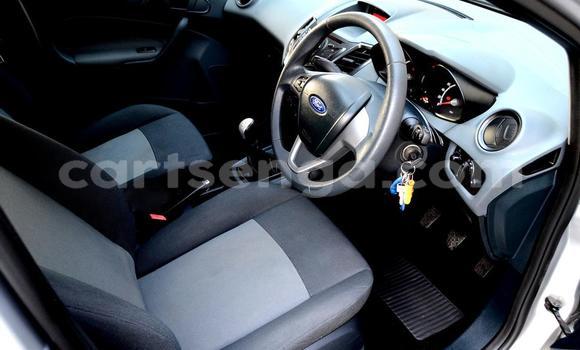 Nunua Ilio tumika Ford Fiesta Silver Gari ndani ya Manzini nchini Manzini Nunua Ilio tumika Ford Fiesta Silver Gari ndani ya Manzini nchini Manzini
