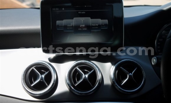 Acheter Occasion Voiture Mercedes‒Benz 200 Noir à Matsapha, Manzini Acheter Occasion Voiture Mercedes‒Benz 200 Noir à Matsapha, Manzini