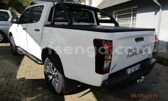 Acheter Occasion Voiture Isuzu KB Blanc à Matsapha, Manzini Acheter Occasion Voiture Isuzu KB Blanc à Matsapha, Manzini