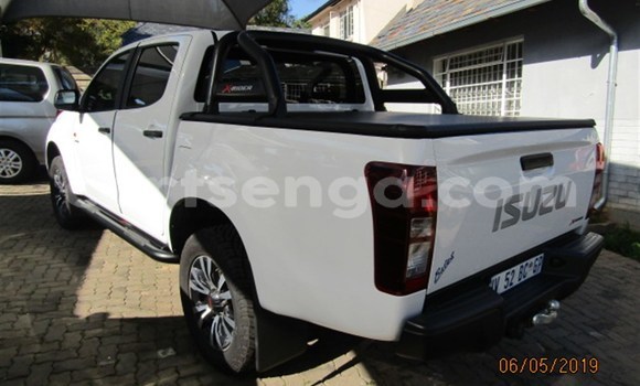 Acheter Occasion Voiture Isuzu KB Blanc à Matsapha, Manzini Acheter Occasion Voiture Isuzu KB Blanc à Matsapha, Manzini