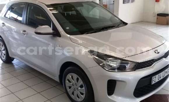 Nunua Ilio tumika Kia Rio Silver Gari ndani ya Mbabane nchini Manzini Nunua Ilio tumika Kia Rio Silver Gari ndani ya Mbabane nchini Manzini