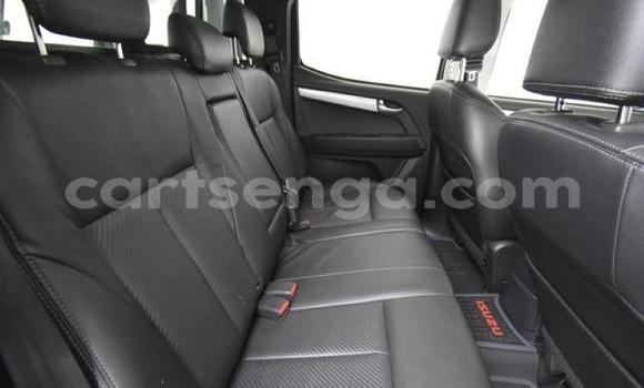 Nunua Ilio tumika Isuzu KB White Gari ndani ya Ngwenya nchini Hhohho Nunua Ilio tumika Isuzu KB White Gari ndani ya Ngwenya nchini Hhohho