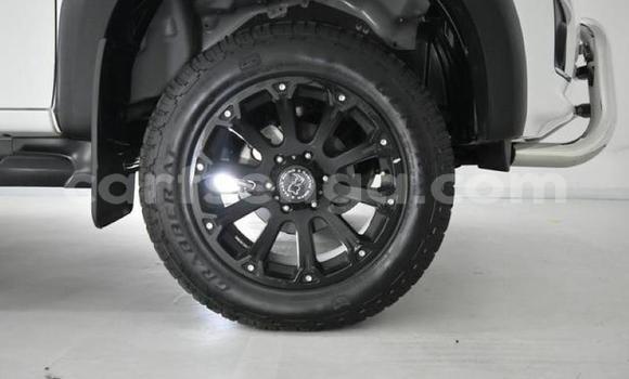 Nunua Ilio tumika Isuzu KB White Gari ndani ya Ngwenya nchini Hhohho Nunua Ilio tumika Isuzu KB White Gari ndani ya Ngwenya nchini Hhohho