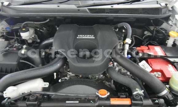 Nunua Ilio tumika Isuzu KB White Gari ndani ya Ngwenya nchini Hhohho Nunua Ilio tumika Isuzu KB White Gari ndani ya Ngwenya nchini Hhohho