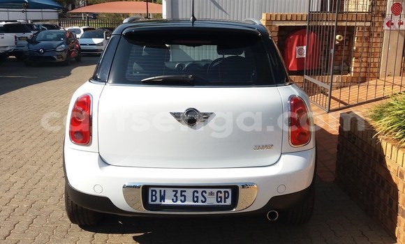 Acheter Occasion Voiture MINI Countryman Blanc à Matsapha, Manzini Acheter Occasion Voiture MINI Countryman Blanc à Matsapha, Manzini