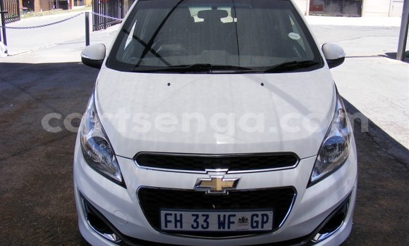 Acheter Occasion Voiture Chevrolet Spark Blanc à Malkerns, Manzini Acheter Occasion Voiture Chevrolet Spark Blanc à Malkerns, Manzini