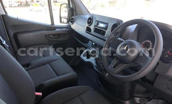 Buy Used Mercedes‒Benz R–Class White Car in Import - Dubai in Hhohho Buy Used Mercedes‒Benz R–Class White Car in Import - Dubai in Hhohho