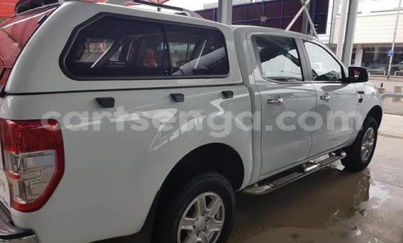 Nunua Ilio tumika Ford Ranger White Gari ndani ya Manzini nchini Manzini Nunua Ilio tumika Ford Ranger White Gari ndani ya Manzini nchini Manzini