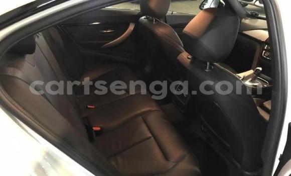 Acheter Occasion Voiture BMW 3–Series Blanc à Bulembu, Hhohho Acheter Occasion Voiture BMW 3–Series Blanc à Bulembu, Hhohho