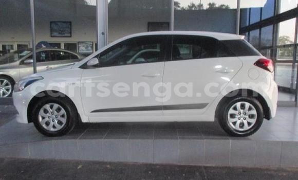 Buy Used Hyundai i20 White Car in Big Bend in Lubombo District Buy Used Hyundai i20 White Car in Big Bend in Lubombo District