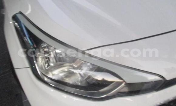 Buy Used Hyundai i20 White Car in Big Bend in Lubombo District Buy Used Hyundai i20 White Car in Big Bend in Lubombo District