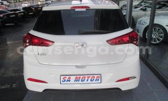Buy Used Hyundai i20 White Car in Big Bend in Lubombo District Buy Used Hyundai i20 White Car in Big Bend in Lubombo District