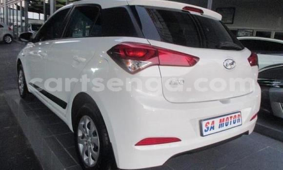 Buy Used Hyundai i20 White Car in Big Bend in Lubombo District Buy Used Hyundai i20 White Car in Big Bend in Lubombo District