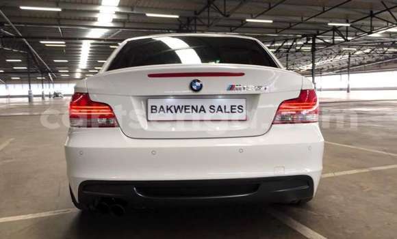 Nunua Ilio tumika BMW 1–Series White Gari ndani ya Manzini nchini Manzini Nunua Ilio tumika BMW 1–Series White Gari ndani ya Manzini nchini Manzini