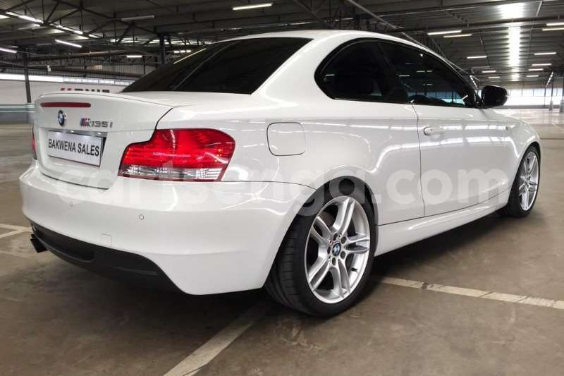 Big with watermark bmw 1 series 135i coup%c3%a9 m sport steptronic 2011 id 63106688 type main