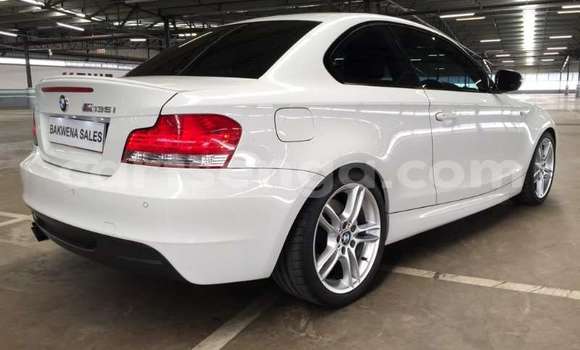 Nunua Ilio tumika BMW 1–Series White Gari ndani ya Manzini nchini Manzini Nunua Ilio tumika BMW 1–Series White Gari ndani ya Manzini nchini Manzini