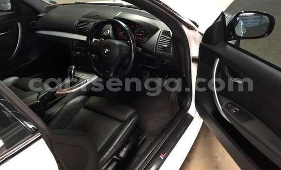 Nunua Ilio tumika BMW 1–Series White Gari ndani ya Manzini nchini Manzini Nunua Ilio tumika BMW 1–Series White Gari ndani ya Manzini nchini Manzini