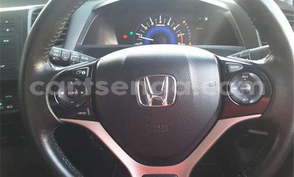 Nunua Ilio tumika Honda Civic White Gari ndani ya Manzini nchini Manzini Nunua Ilio tumika Honda Civic White Gari ndani ya Manzini nchini Manzini