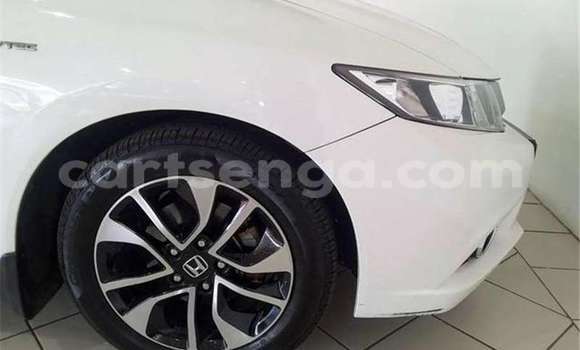 Nunua Ilio tumika Honda Civic White Gari ndani ya Manzini nchini Manzini Nunua Ilio tumika Honda Civic White Gari ndani ya Manzini nchini Manzini