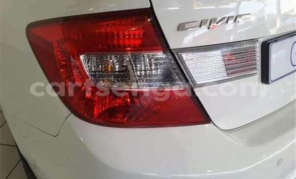 Nunua Ilio tumika Honda Civic White Gari ndani ya Manzini nchini Manzini Nunua Ilio tumika Honda Civic White Gari ndani ya Manzini nchini Manzini