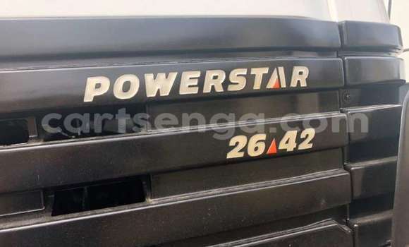 Nunua Ilio tumika Iveco Trakker 440 White Lori ndani ya Manzini nchini Manzini Nunua Ilio tumika Iveco Trakker 440 White Lori ndani ya Manzini nchini Manzini