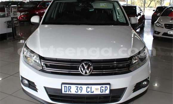 Nunua Ilio tumika Volkswagen Tiguan White Gari ndani ya Manzini nchini Manzini Nunua Ilio tumika Volkswagen Tiguan White Gari ndani ya Manzini nchini Manzini