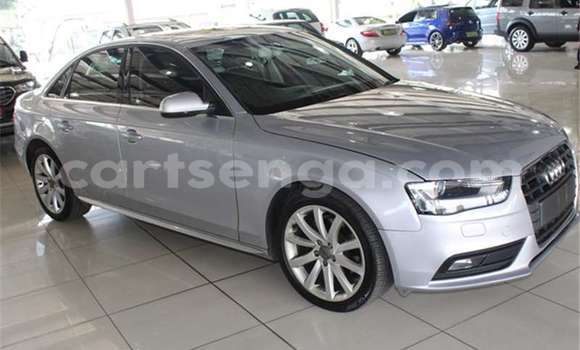 Nunua Ilio tumika Audi A4 Silver Gari ndani ya Manzini nchini Manzini Nunua Ilio tumika Audi A4 Silver Gari ndani ya Manzini nchini Manzini