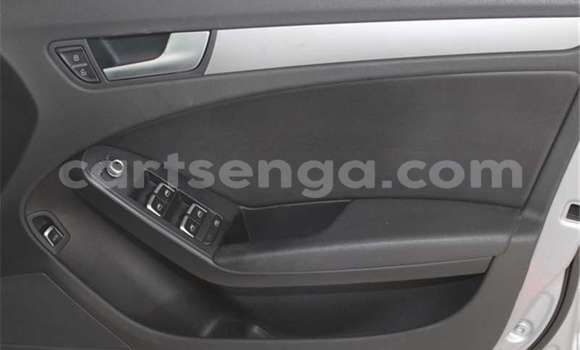 Nunua Ilio tumika Audi A4 Silver Gari ndani ya Manzini nchini Manzini Nunua Ilio tumika Audi A4 Silver Gari ndani ya Manzini nchini Manzini