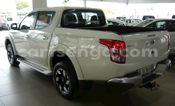 Acheter Occasion Voiture Mitsubishi Triton Blanc à Malkerns, Manzini Acheter Occasion Voiture Mitsubishi Triton Blanc à Malkerns, Manzini