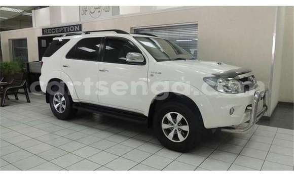 Acheter Occasion Voiture Toyota Fortuner Blanc à Manzini, Manzini Acheter Occasion Voiture Toyota Fortuner Blanc à Manzini, Manzini