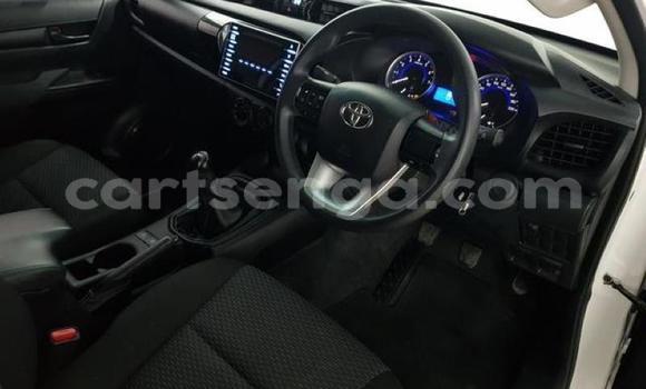 Buy Used Toyota Hilux White Car in Manzini in Manzini Buy Used Toyota Hilux White Car in Manzini in Manzini