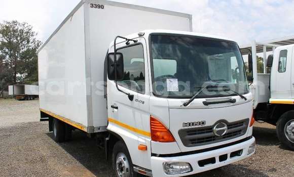 Buy Used Hino 300 Series White Truck in Mbabane in Manzini Buy Used Hino 300 Series White Truck in Mbabane in Manzini