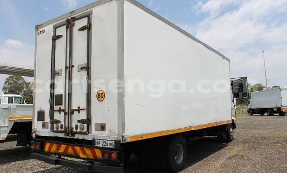 Buy Used Hino 300 Series White Truck in Mbabane in Manzini Buy Used Hino 300 Series White Truck in Mbabane in Manzini