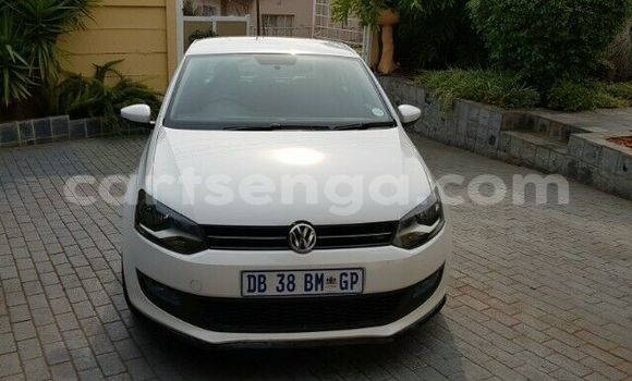 Buy Used Volkswagen Polo White Car in Ezulwini in Hhohho Buy Used Volkswagen Polo White Car in Ezulwini in Hhohho