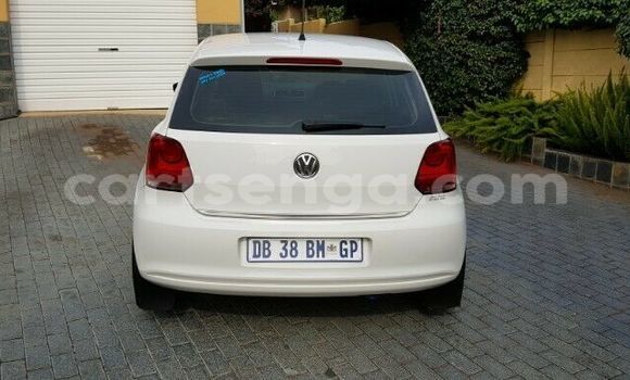 Buy Used Volkswagen Polo White Car in Ezulwini in Hhohho Buy Used Volkswagen Polo White Car in Ezulwini in Hhohho