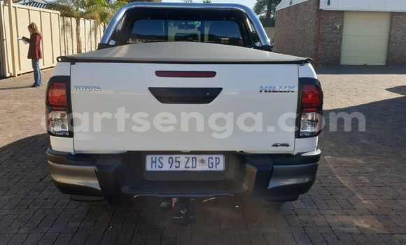 Acheter Occasion Voiture Toyota Hilux Blanc à Matsapha, Manzini Acheter Occasion Voiture Toyota Hilux Blanc à Matsapha, Manzini