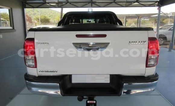 Acheter Occasion Voiture Toyota Hilux Blanc à Mbabane, Manzini Acheter Occasion Voiture Toyota Hilux Blanc à Mbabane, Manzini