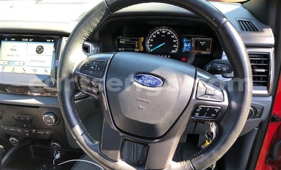 Acheter Occasion Voiture Ford Everest Rouge à Matsapha, Manzini Acheter Occasion Voiture Ford Everest Rouge à Matsapha, Manzini