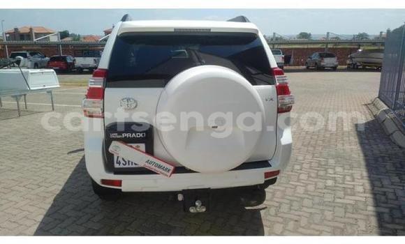 Buy Used Toyota Prado White Car in Matsapha in Manzini Buy Used Toyota Prado White Car in Matsapha in Manzini