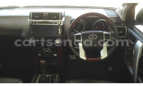 Buy Used Toyota Prado White Car in Matsapha in Manzini Buy Used Toyota Prado White Car in Matsapha in Manzini