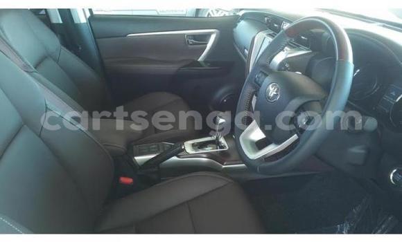 Buy Used Toyota Fortuner White Car in Matsapha in Manzini Buy Used Toyota Fortuner White Car in Matsapha in Manzini