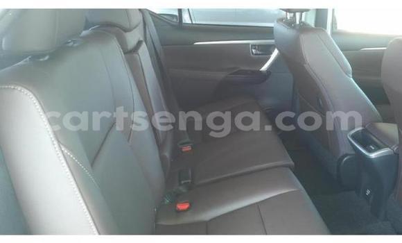 Buy Used Toyota Fortuner White Car in Matsapha in Manzini Buy Used Toyota Fortuner White Car in Matsapha in Manzini