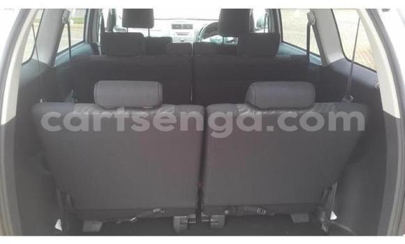 Buy Used Toyota Avanza Silver Car in Matsapha in Manzini Buy Used Toyota Avanza Silver Car in Matsapha in Manzini