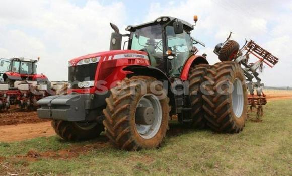 Buy Used Caterpillar 120 Red Truck in Mbabane in Manzini Buy Used Caterpillar 120 Red Truck in Mbabane in Manzini