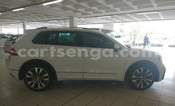 Acheter Occasion Voiture Volkswagen Tiguan Blanc à Manzini, Manzini Acheter Occasion Voiture Volkswagen Tiguan Blanc à Manzini, Manzini